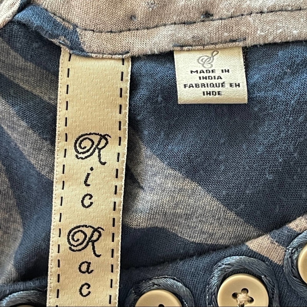 Anthro Ric Rac Button Detail Tank small - Picture 10 of 11